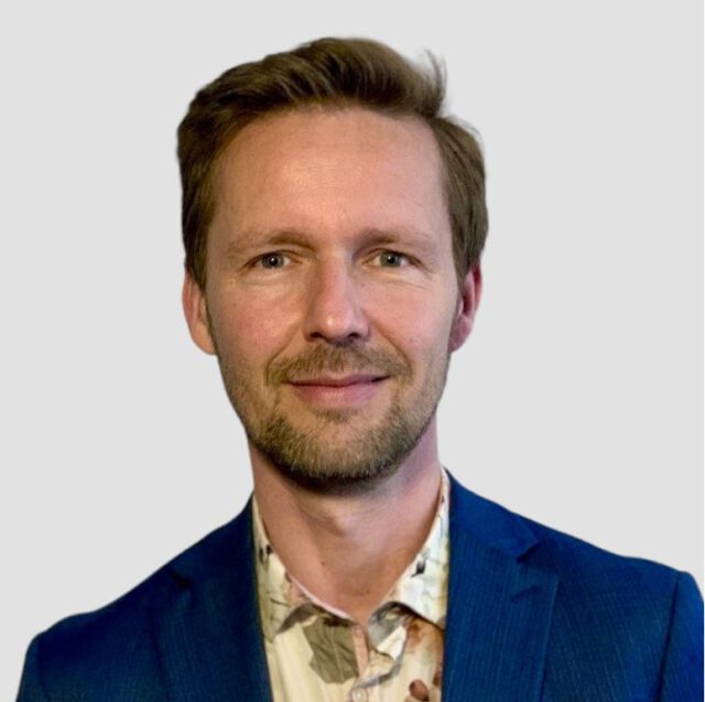 https://attentability.de/wp-content/uploads/2023/09/Christian-Hartwig-640x637.jpg